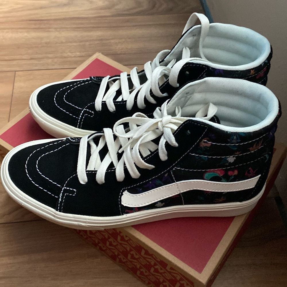 Vans Black High-Top Sneakers with Multicolor Floral Pattern